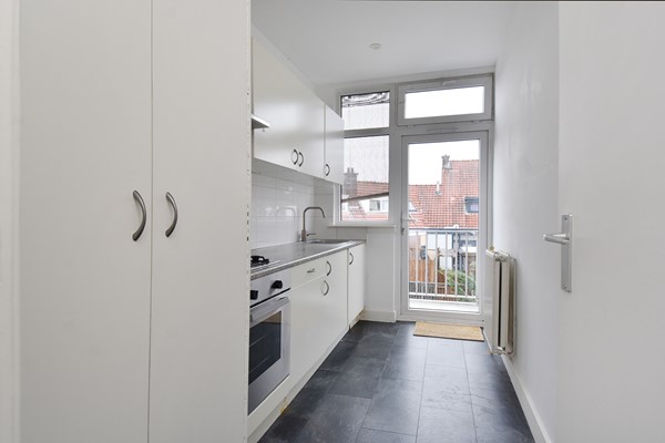 Medium property photo - Isingstraat 42, 2522 KA Den Haag